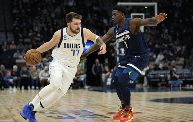  戈贝尔18+21护框制胜，森林狼零封爵士  